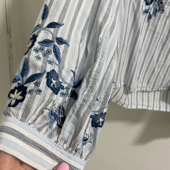 Pilcro Anthropologie Blue and White Striped Embroidered Women's Top - Picture 6 of 9